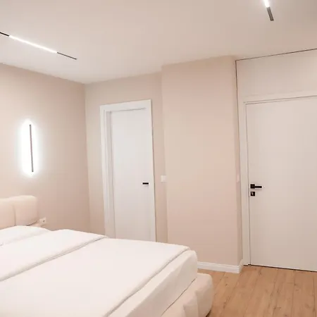 Eli Luxury Apartment Tirana Exterior photo