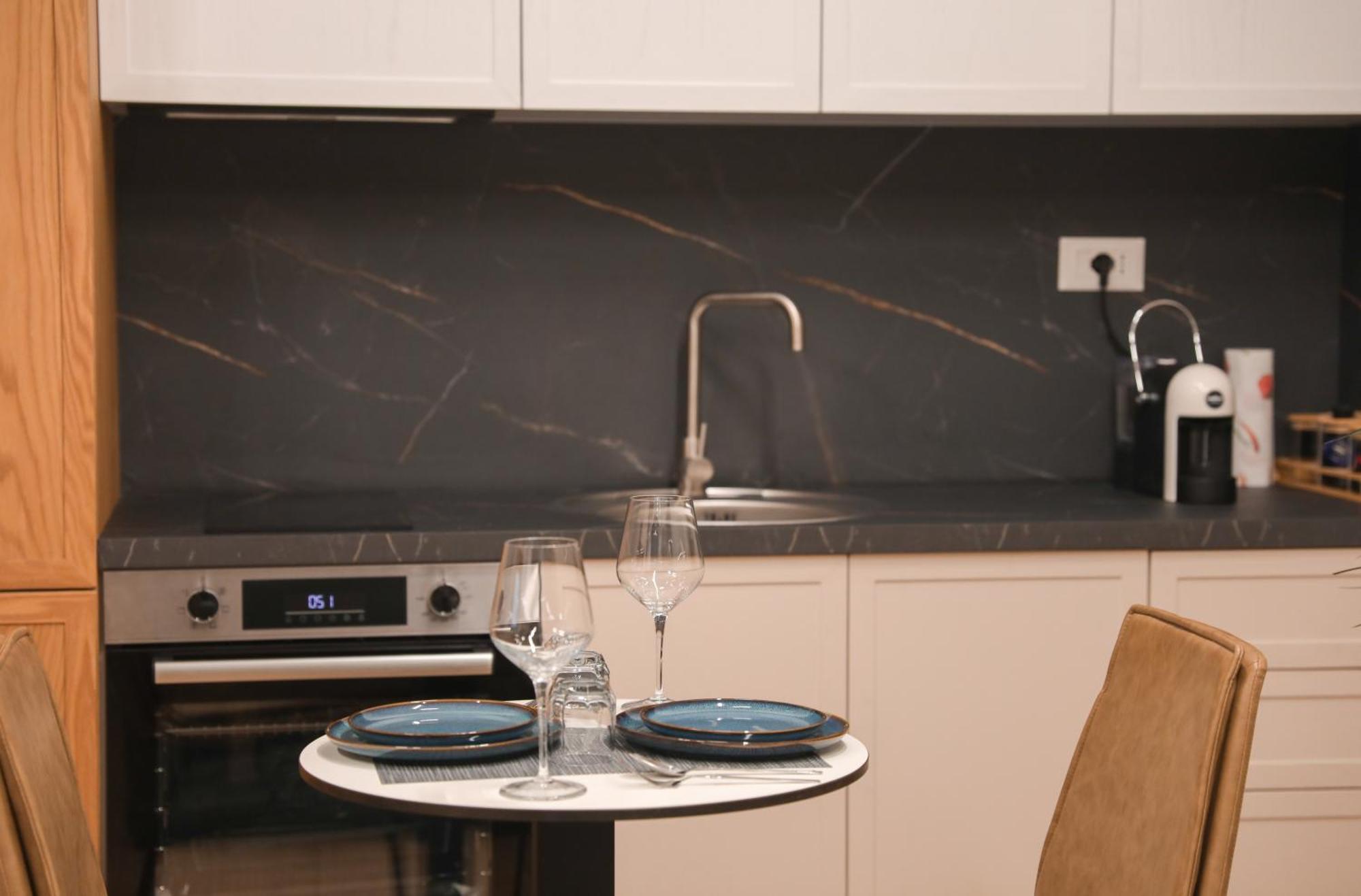 Eli Luxury Apartment *