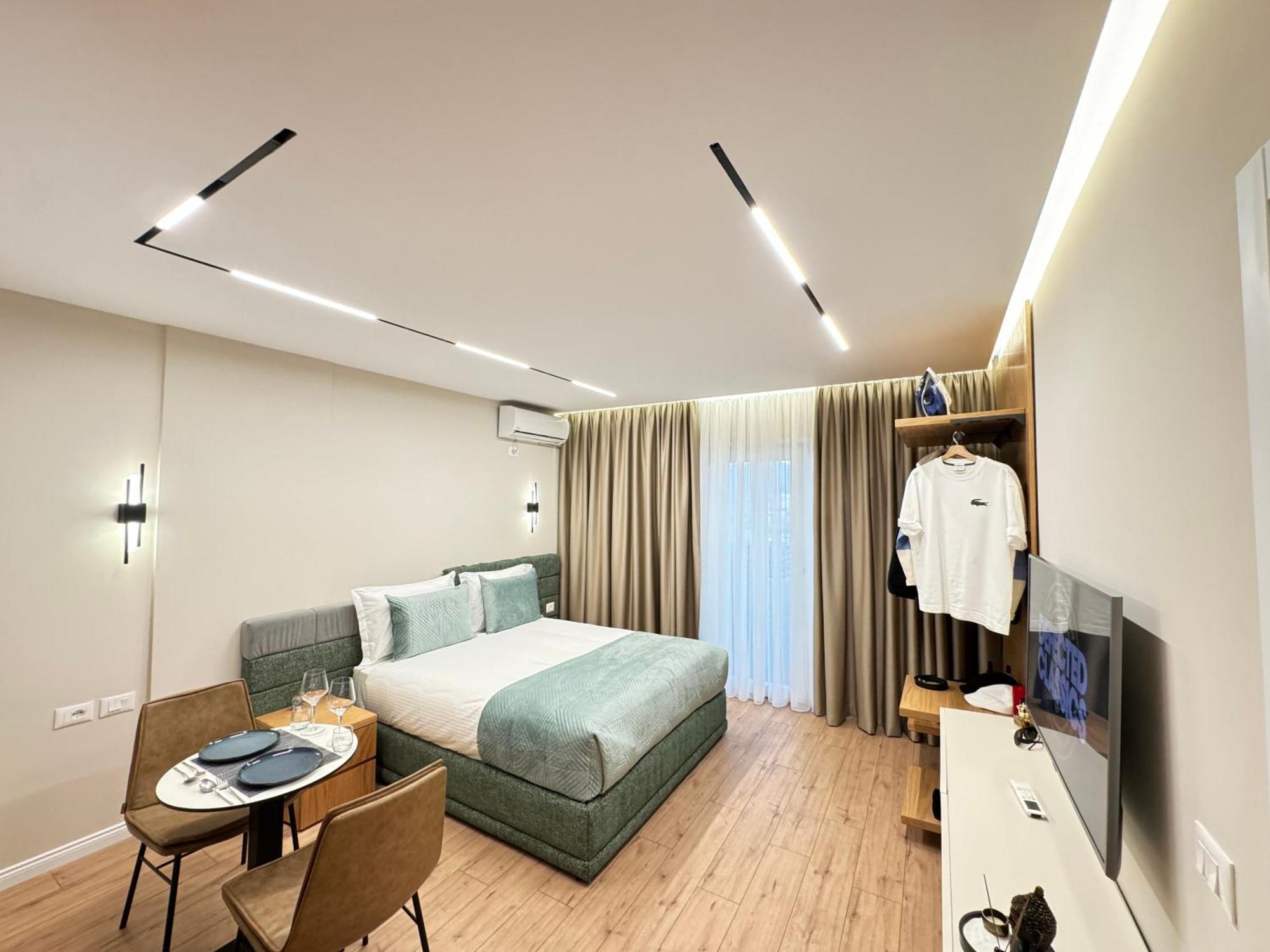 Eli Luxury Apartment